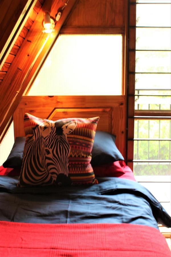 Serenity Graskop, 3 Bedroom A-Frame Cottage エクステリア 写真